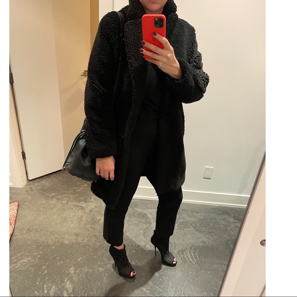 Aritzia Coat - Picture 7 of 7